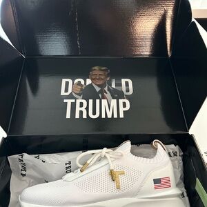 TRUMP POTUS 45 Sneakers